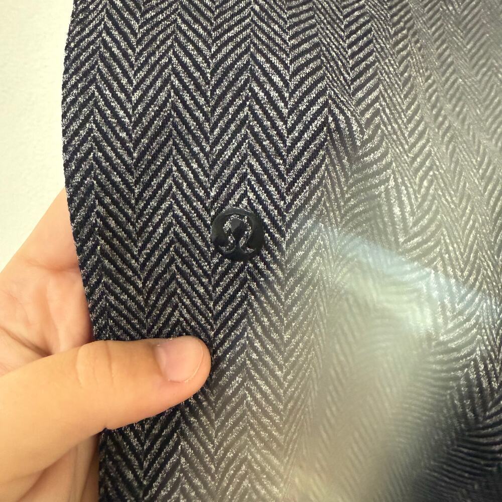 Lululemon Jet Crop Slim Trouser Luon Heathered Herringbone Black Grey Size 4 - Picture 9 of 9